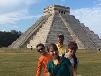 Family at Chichén Itzá